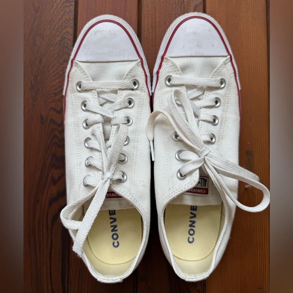 Converse White All-Stars women’s 10